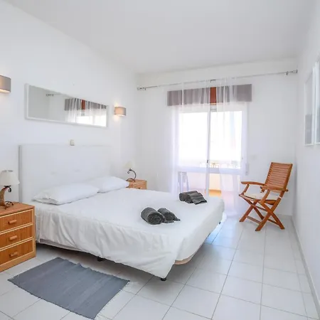Lodge Guesthouse ラゴス